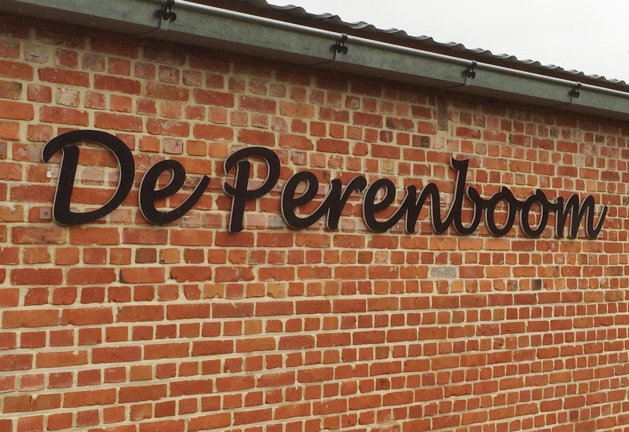 De Perenboom Hotell Belsele Exteriör bild